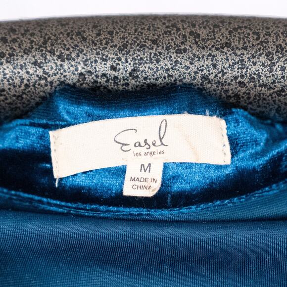 Women's Velvety Velour Embroidered Tunic Top MEDIUM Teal Floral Boho Artsy Fairy - Picture 6 of 6